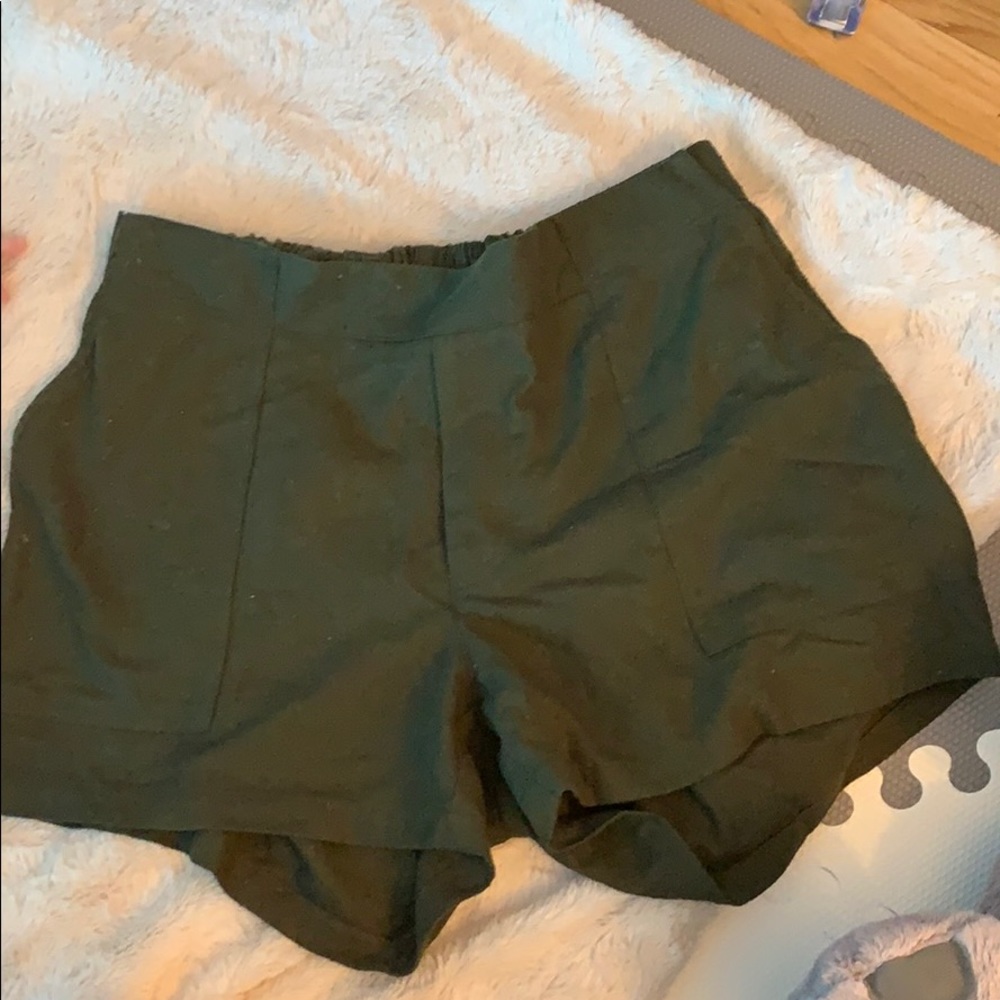 Hatch maternity shorts